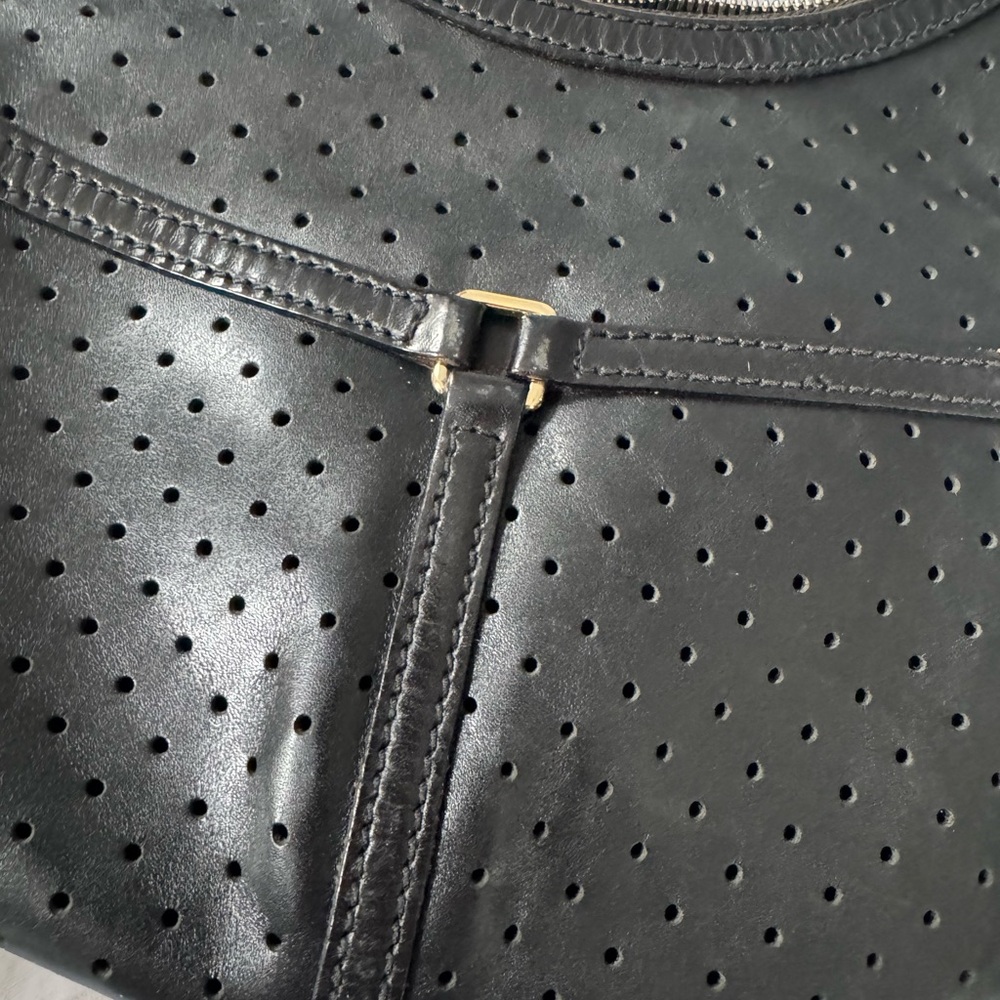 Gucci authentic Black Perforated Leather Amalfi Hobo Bag gold hardware - Picture 4 of 16